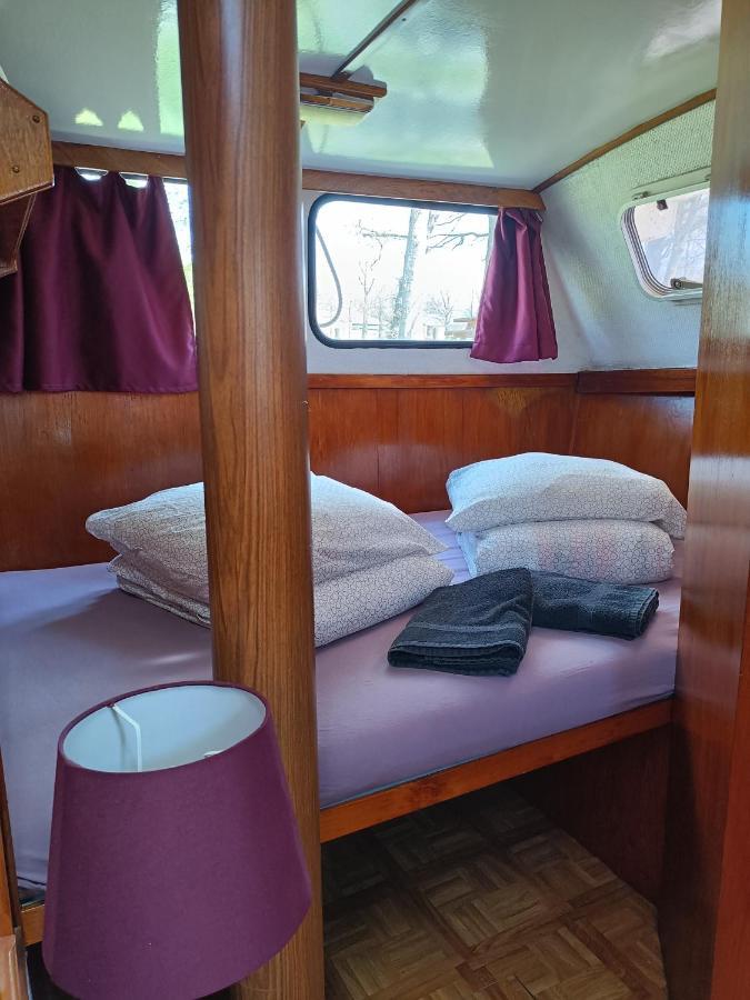 Ille Flottante, Maison Eclusiere Et Hebergements Insolites Sur Le Canal Hede-Bazouges Luaran gambar